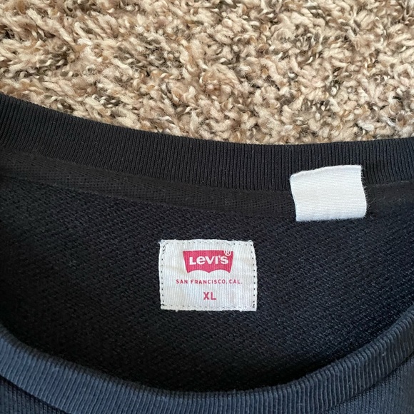 Men’s Levi’s Crewneck - Picture 2 of 2